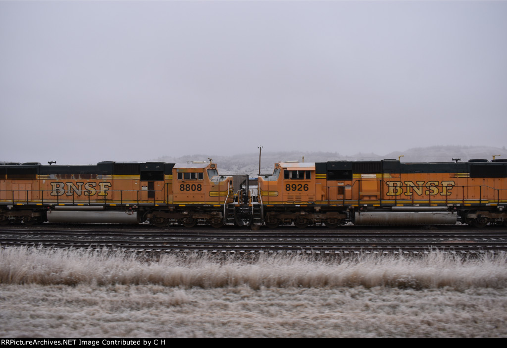 BNSF 8808/8926